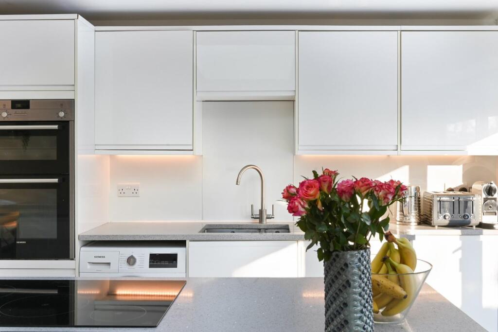 BRIGHTON ROAD (12).jpg