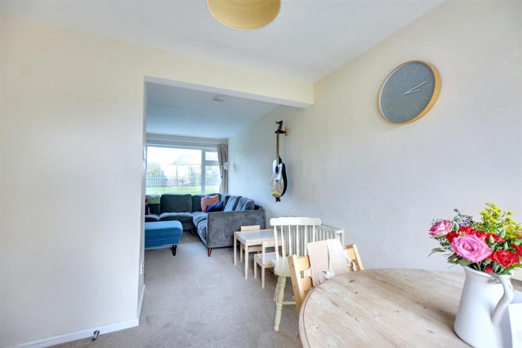 Dining Room_2.jpeg