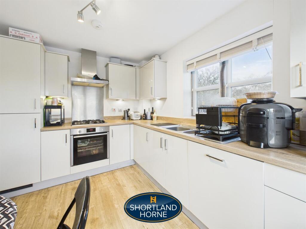 kitchen/living area