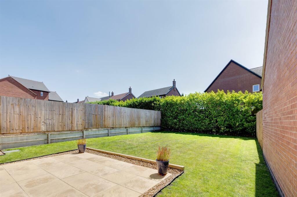 9 Primrose Walk, Ravenstone