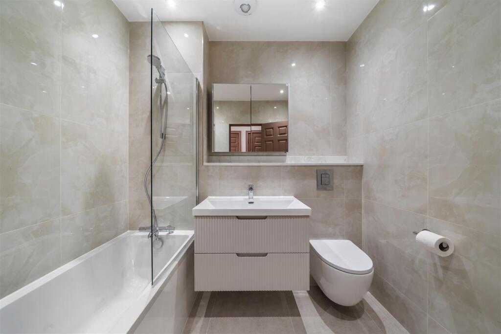 Flat 5, 17-19 Elsworthy Road NW3 3DS-No Watermark-