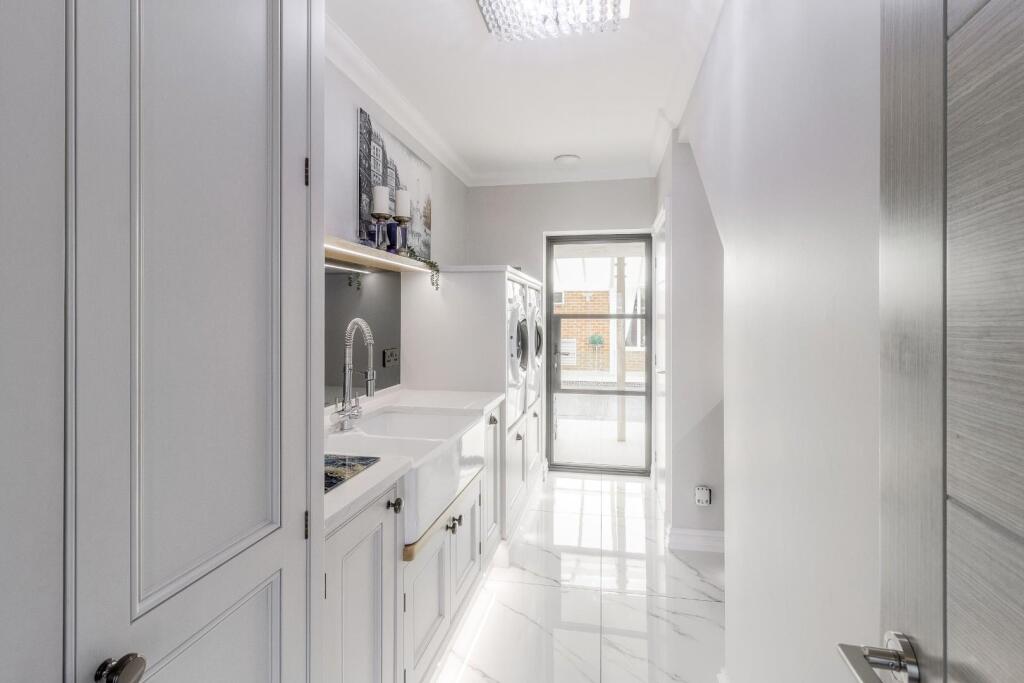 7 Belfry Lane 021.jpg