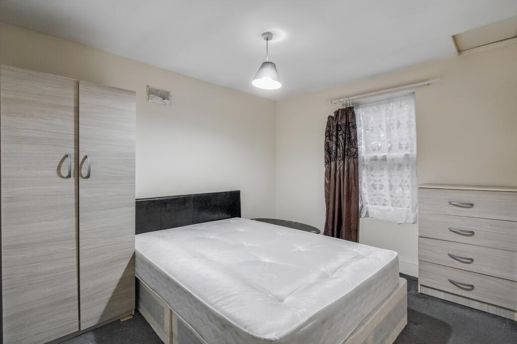 18 Morton Road, Stratford, London E15 4AN