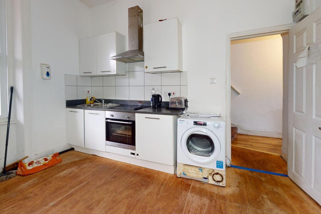 9 Brampton Park Road, Hornsey, London, N22 6BG
