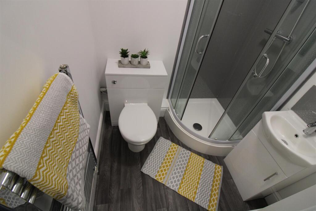 Ensuite 2