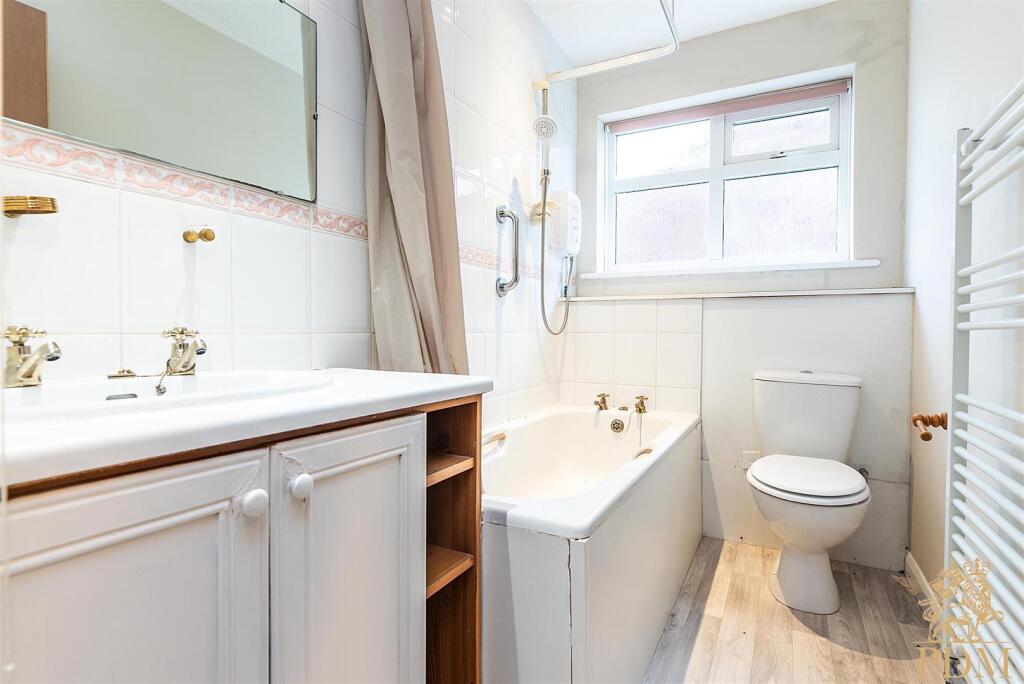 93 Latimer Drive, Bramcote (20 of 23).jpg