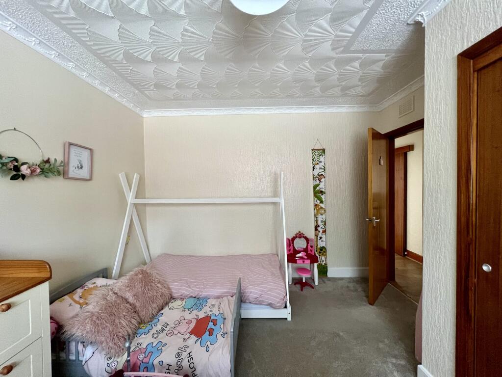 5 Queen Elizabeth Drive, Castle Douglas - Williams