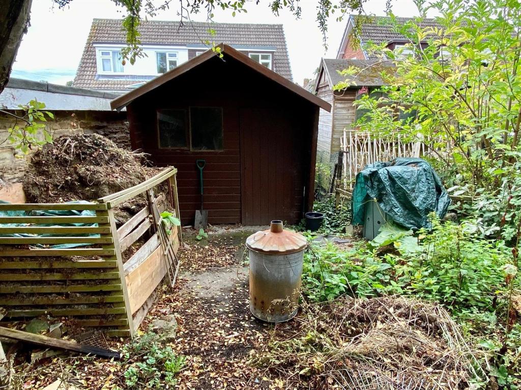 over hall park 17 compost.jpg