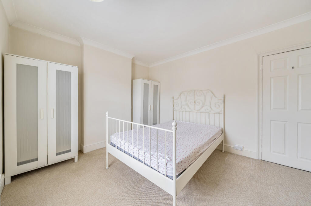 1369387-19-68f0a4...