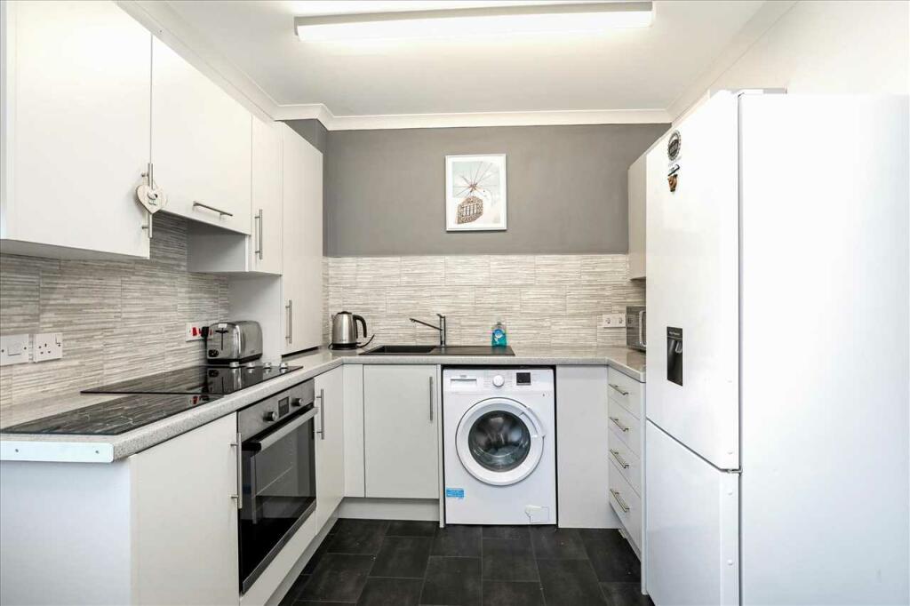 Kitchen Dining (2)