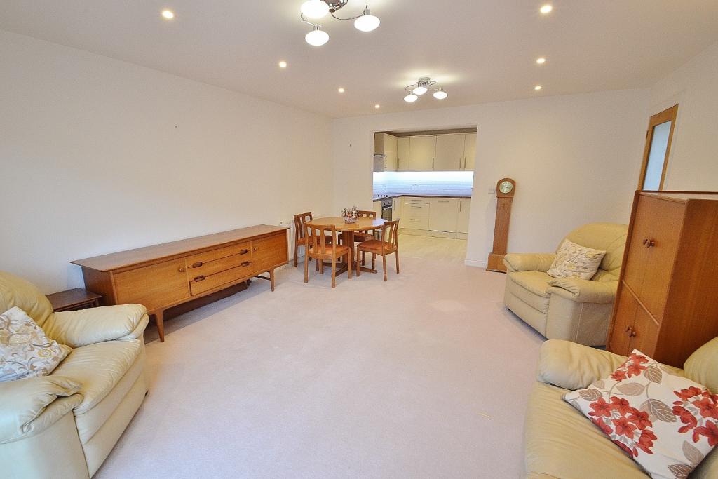 Sitting/Dining Room