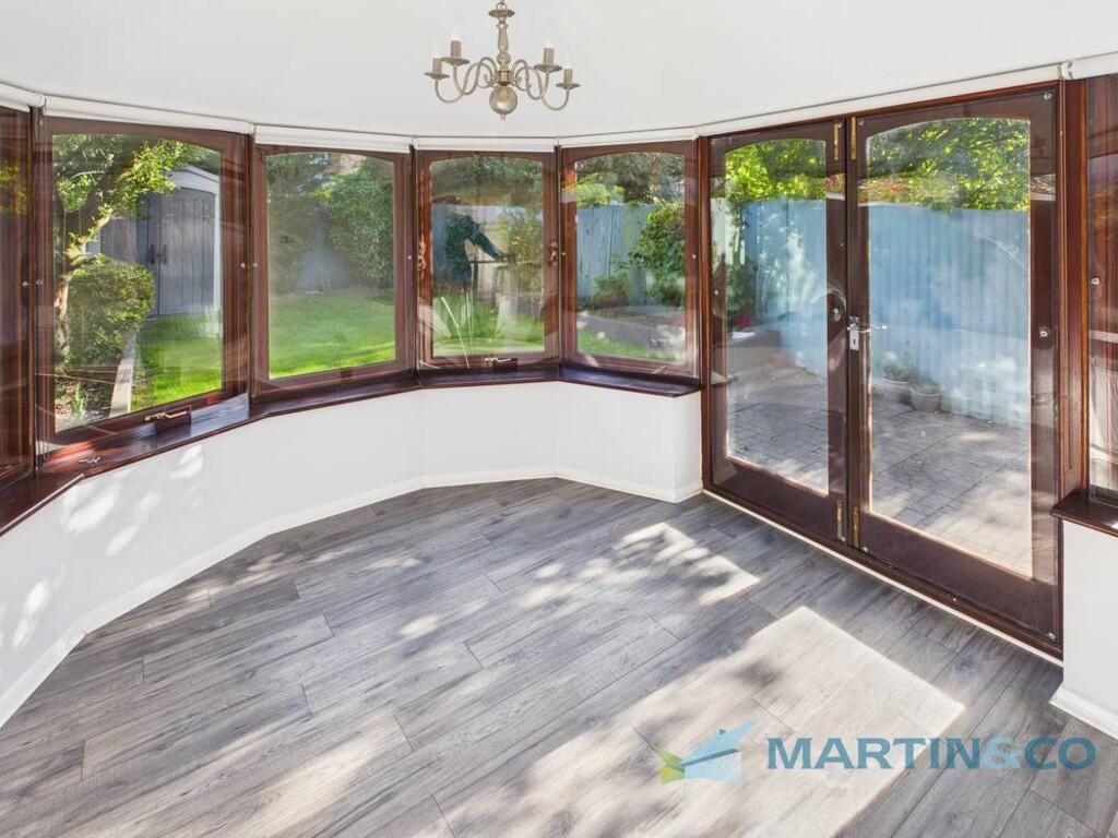 CAM02145G0-PR0077...