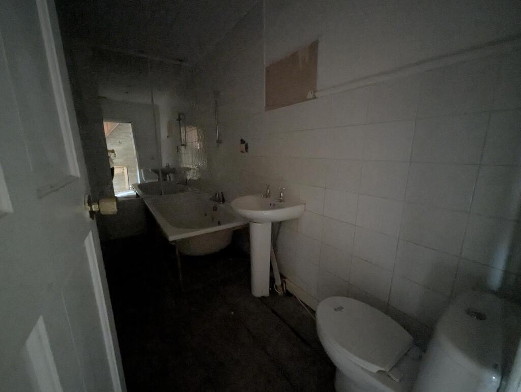 PXL 20250902 135950612 T202509031223.jpg