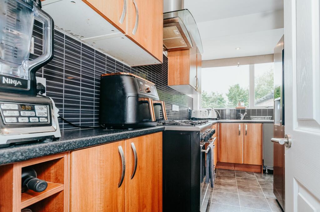 LOUNGE DINER AND KITCHEN