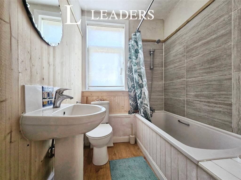 First Floor Bathroom