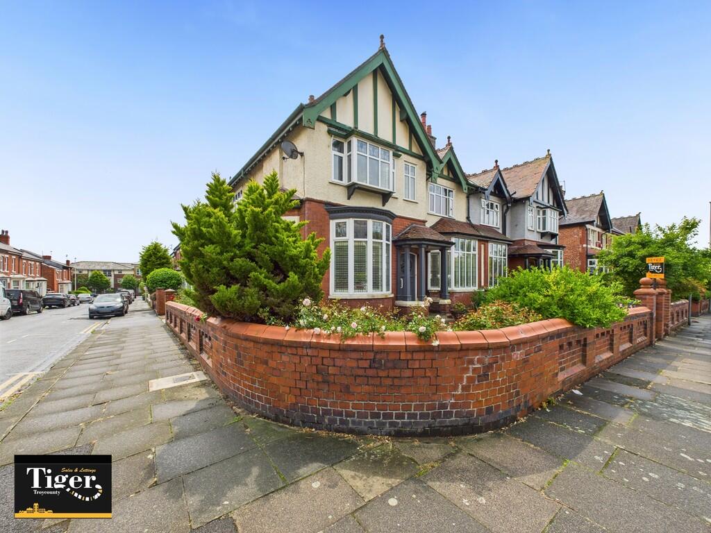 CAM03440G0-PR0335...