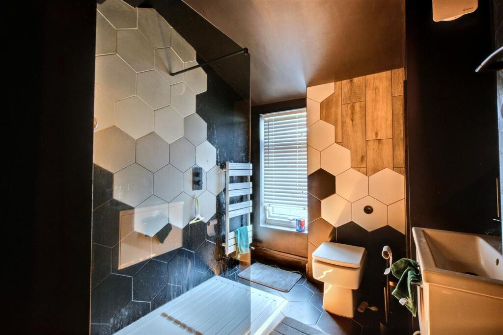 En Suite.jpeg