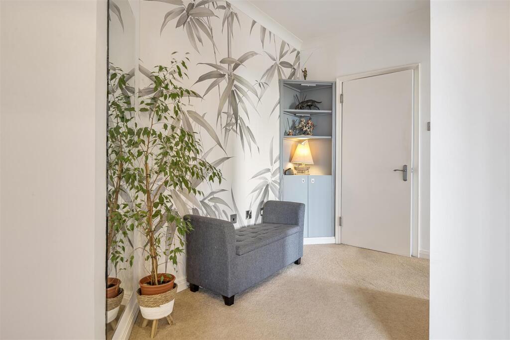 For Sale by Aspire Residential | Arundel Lodge
