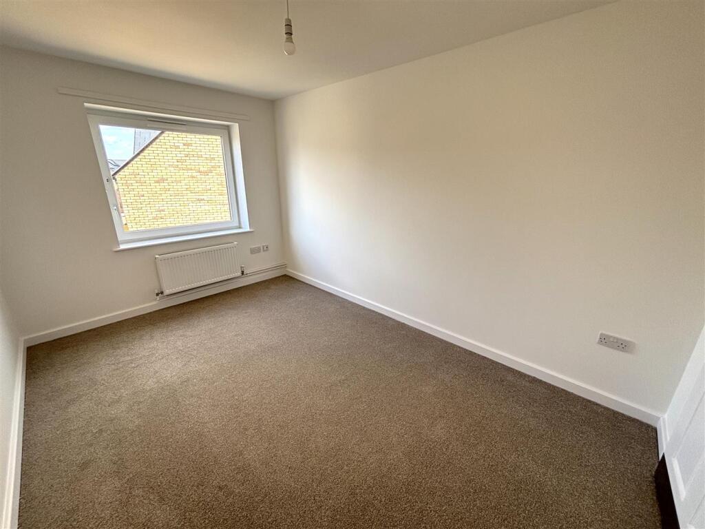 bedroom.jpg