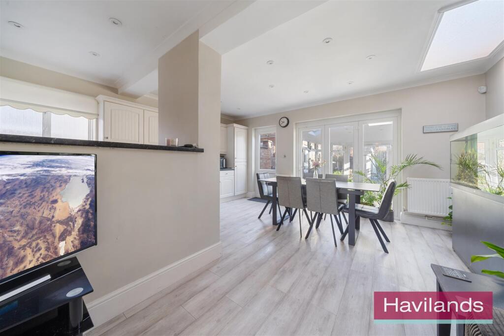 Fountains Crescent-10.jpg