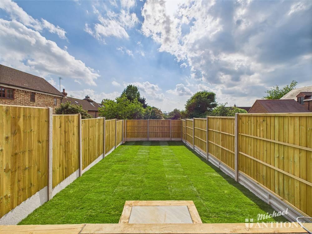 CAM02773G0-PR0301-STILL009-thumbnail-h750-70