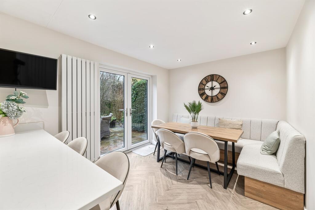 Redacre Close, Dutton, Warrington