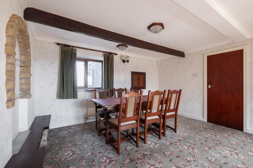 Dining Lounge