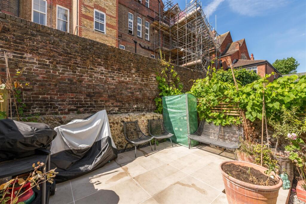 24b Cowper Street-10.jpg