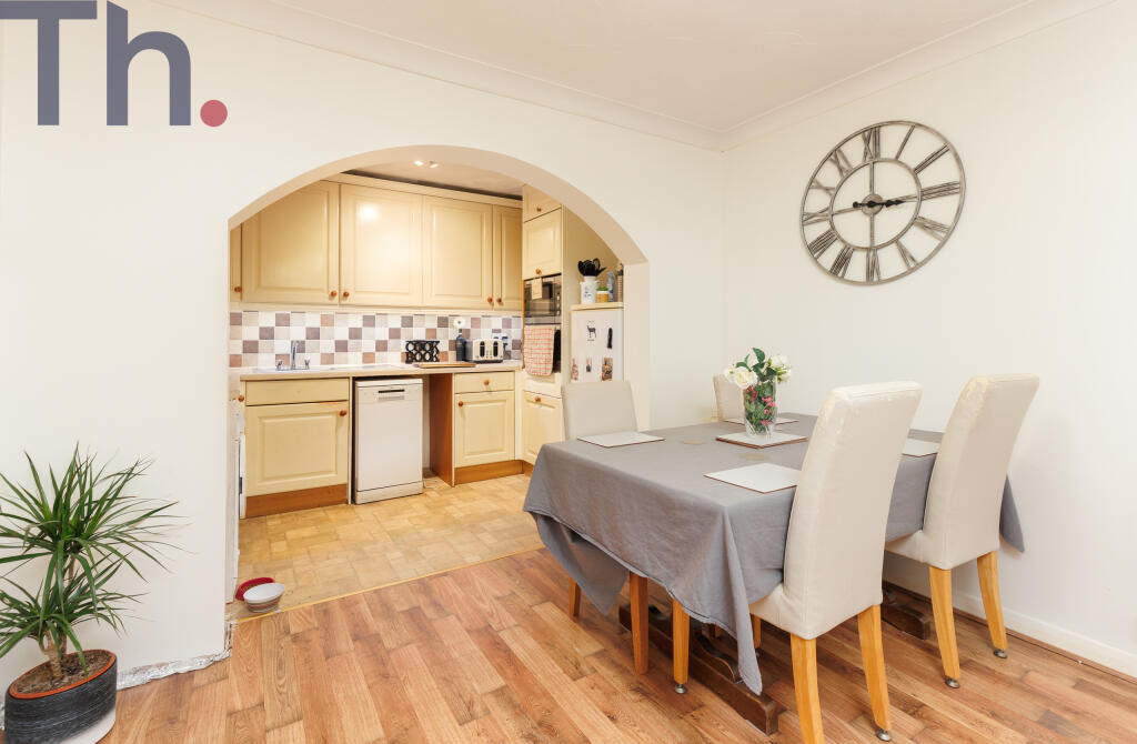 Dining Area &amp; Kitchen