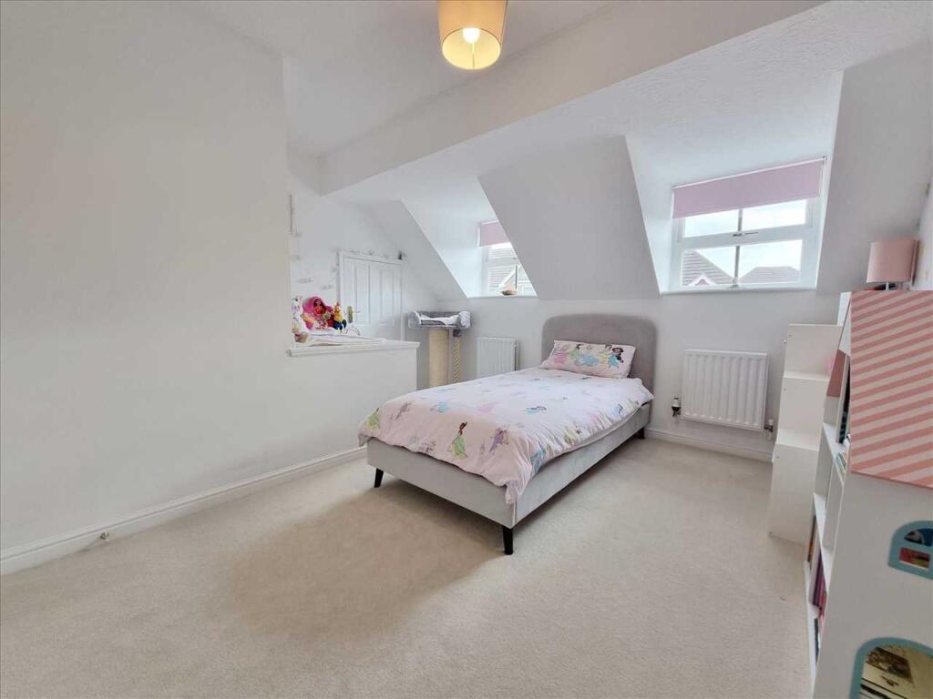 Bedroom 2:
