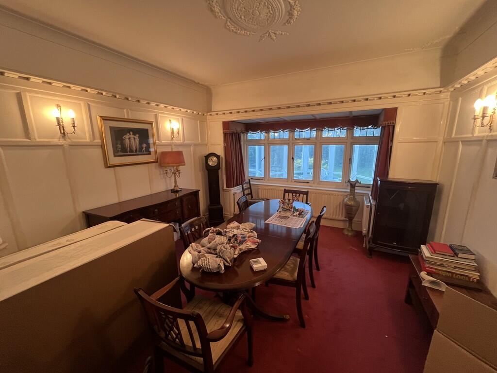 oval_7_t202512241...