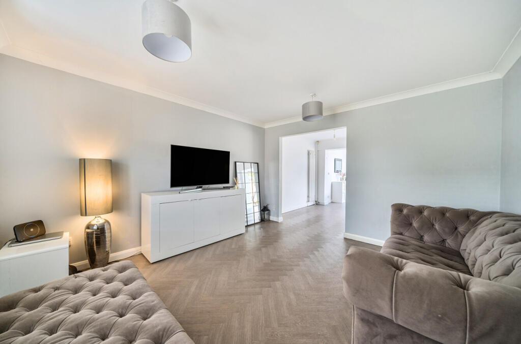 1349999-8-68c1d09...