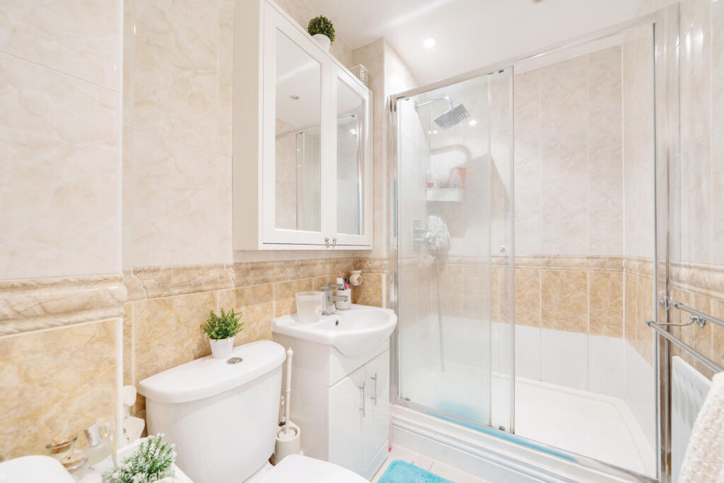 1321195-8-686cfb5...