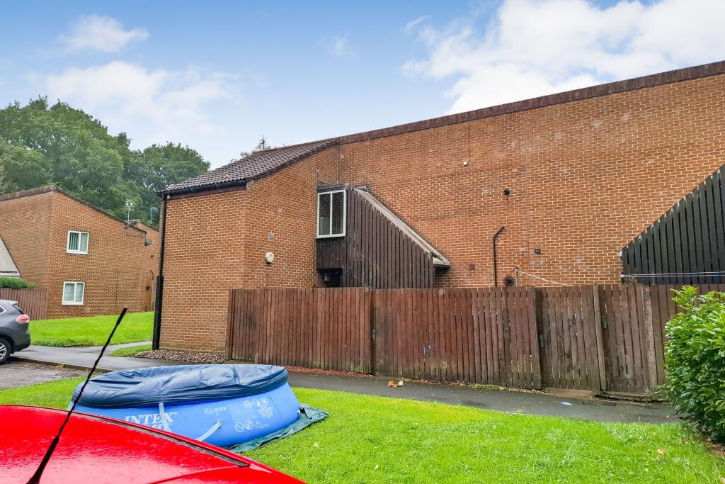 72 Manor Wood, Coulby Newham, Middlesbrough, Cleveland, TS8 0RN