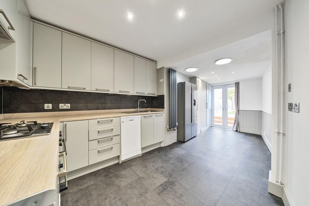 Kitchen/Dining Room (1)