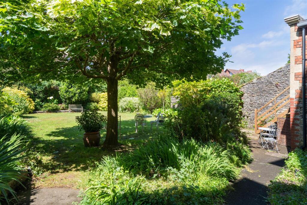 Downleaze, Stoke Bishop Rear Garden 4.jpg