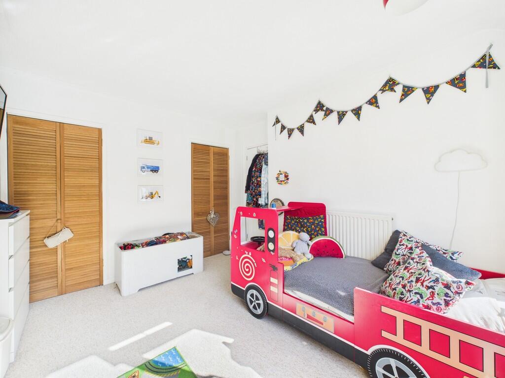 CAM02089G0-PR0575...