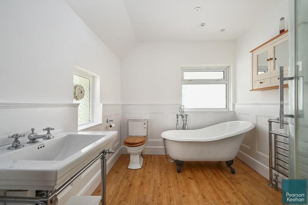 31-woodland-drive-bn3 (17)  .jpg