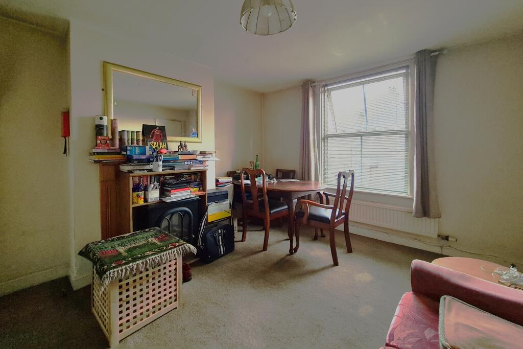 Sitting Room Area - Middle Floor Flat