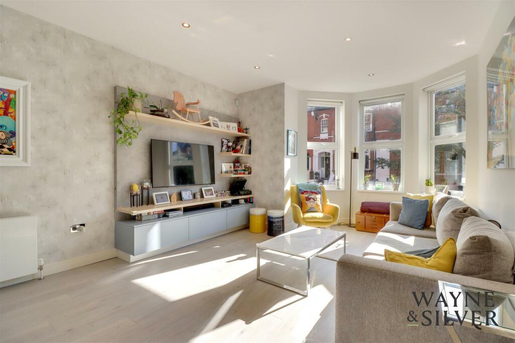 LOUNGE WM.jpg