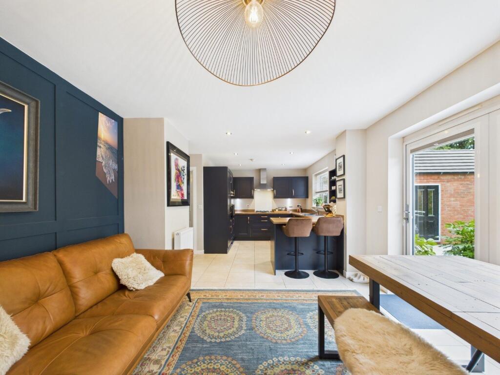 Kitchen/Dining/Snug