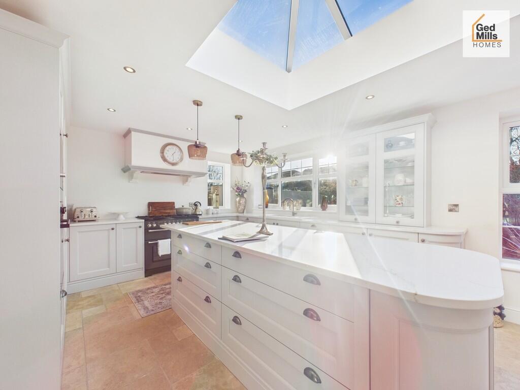 CAM02899G0-PR0069...