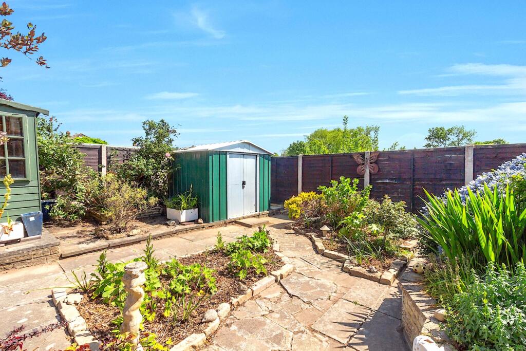 22 Deramore - Garden2