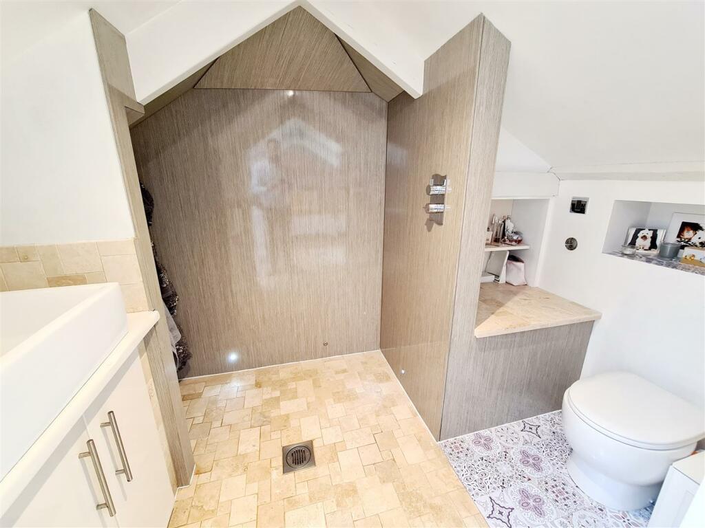 Attic Room En-Suite
