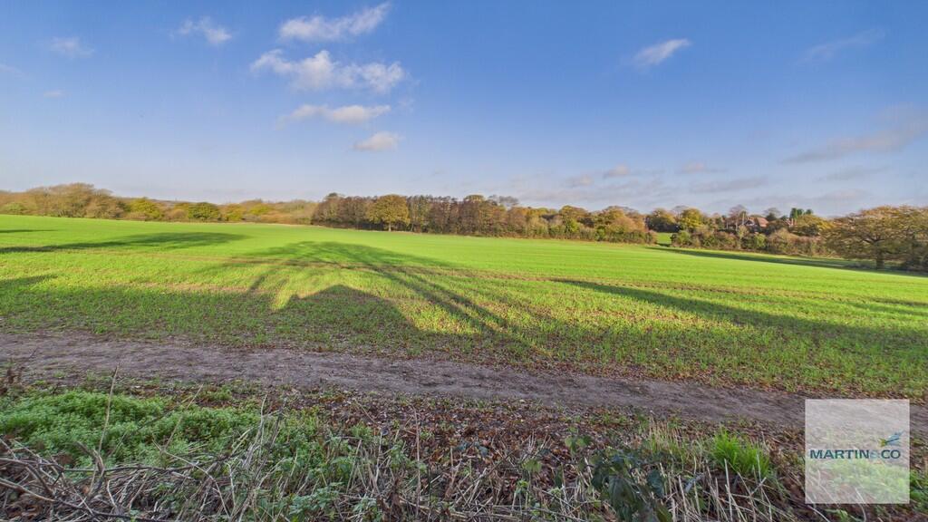 CAM03663G0-PR0215...