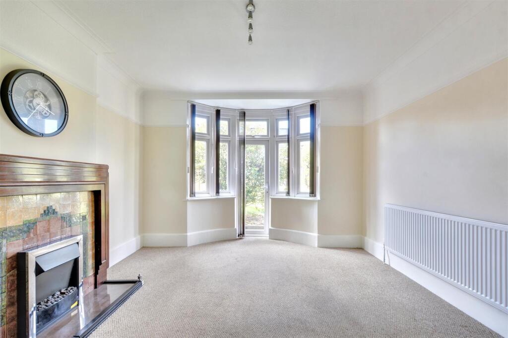 Dining Room_2.jpeg