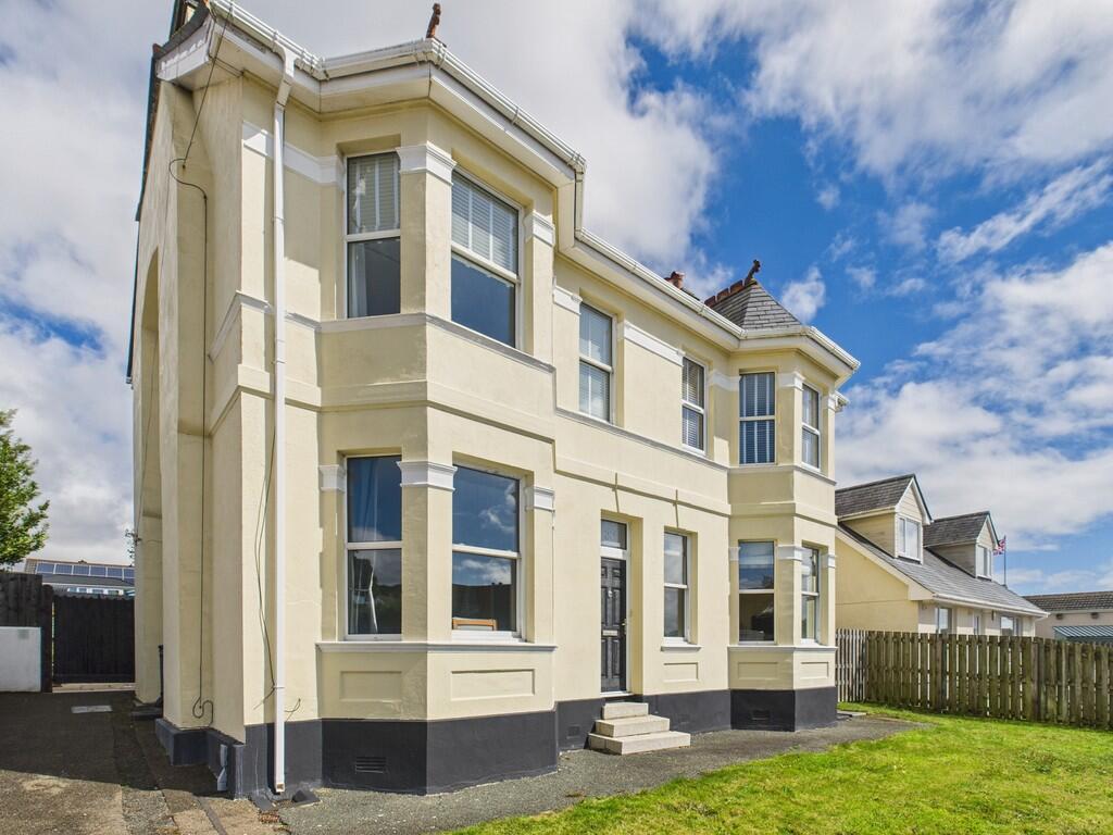 CAM02089G0-PR0561...