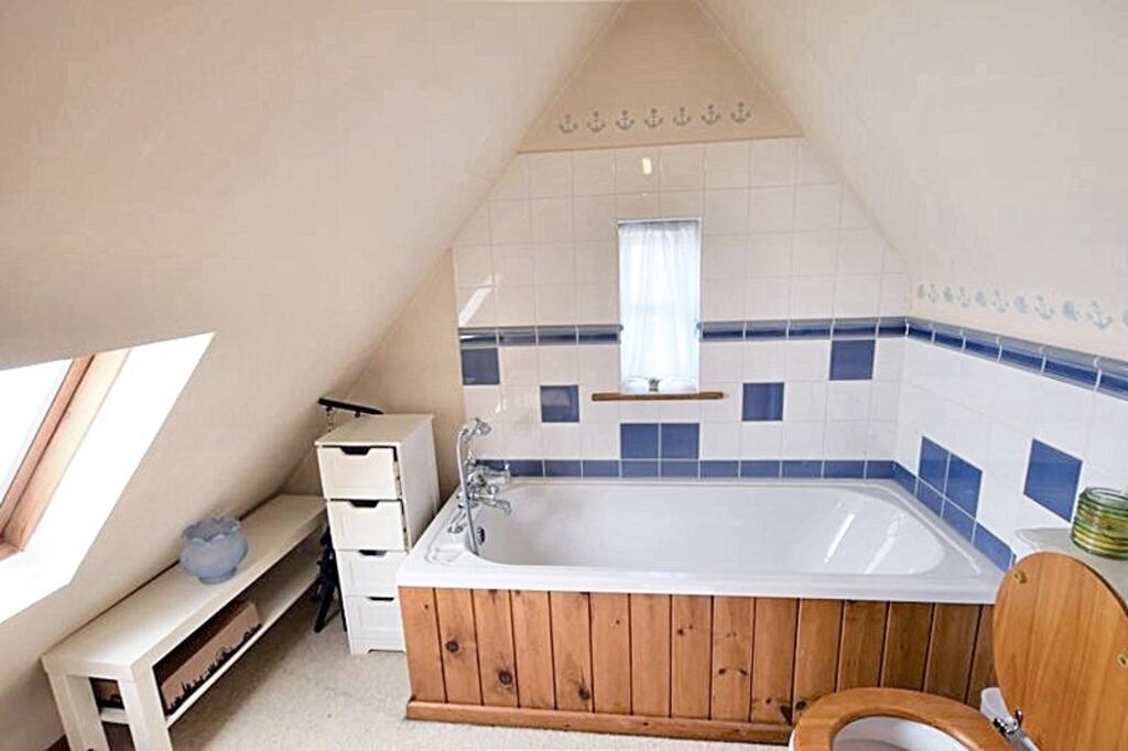 En Suite Bathroom
