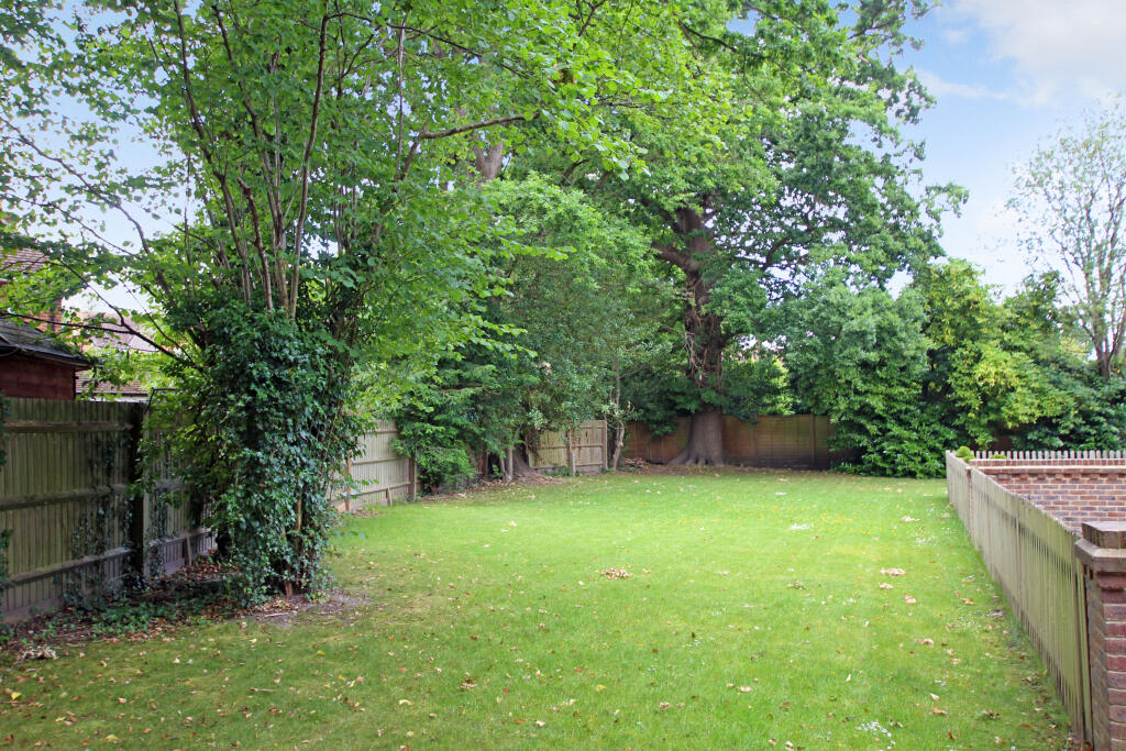 11. EXTERNAL.jpg