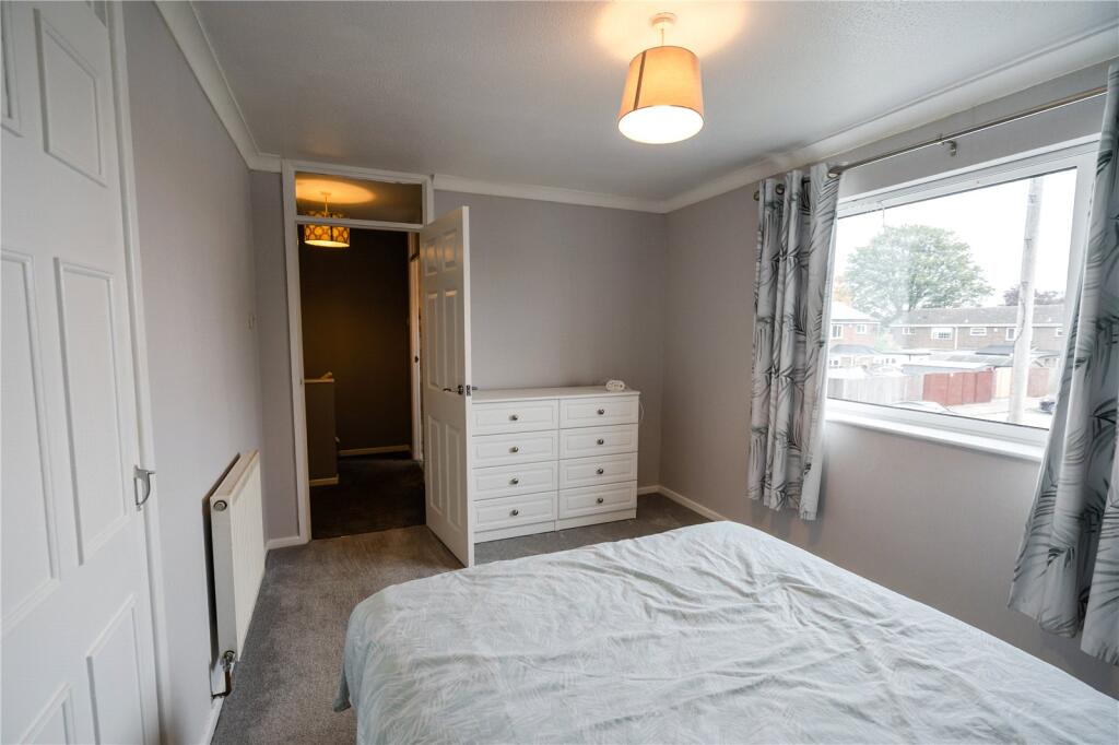 Bedroom 2 (2)